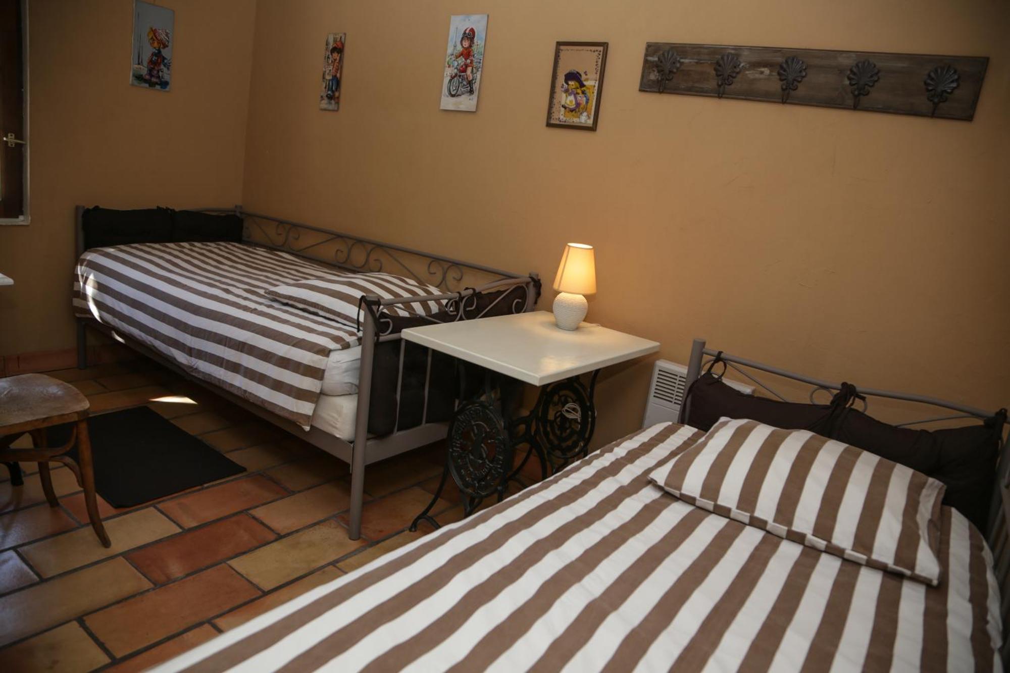 Mas La Provence Bed & Breakfast L'Isle-sur-la-Sorgue Phòng bức ảnh